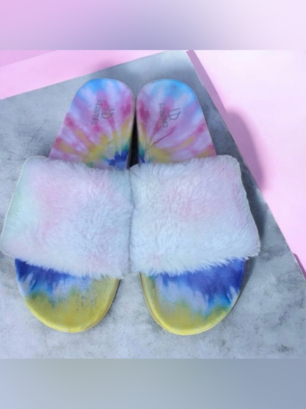 ID REQUIRED Women's Multicolor Fur Slippers